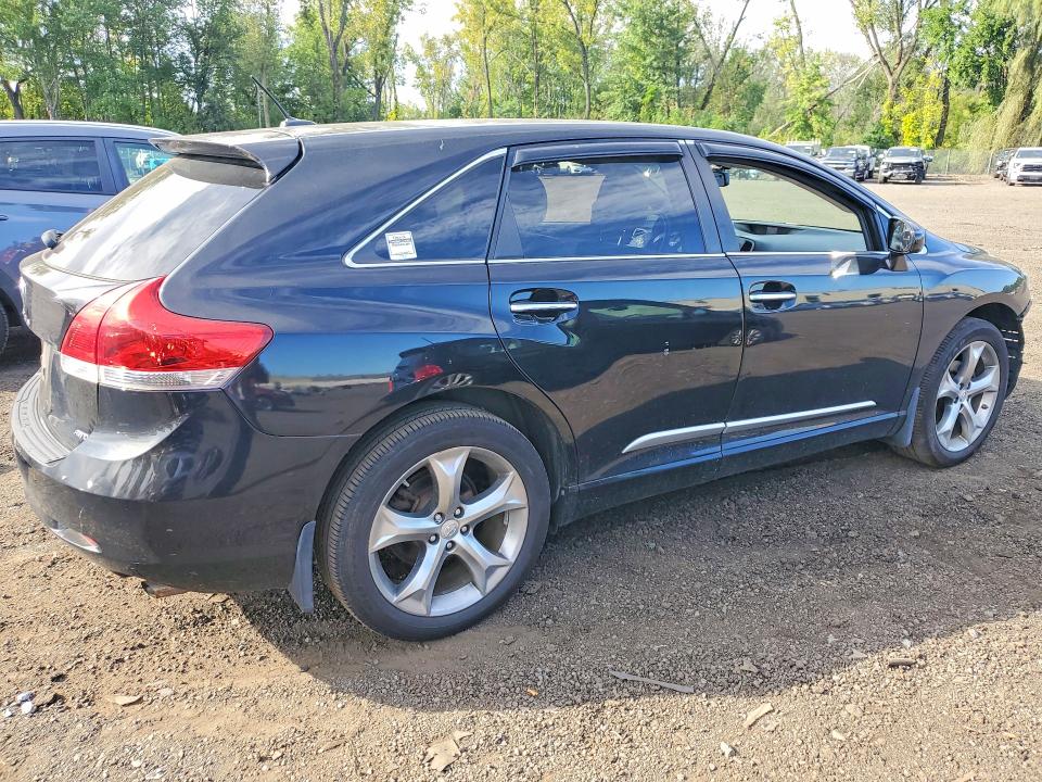 68644286 :رقم المزاد ، 4T3BK3BBXBU053760 vin ، 2011 Toyota Venza مزاد بيع