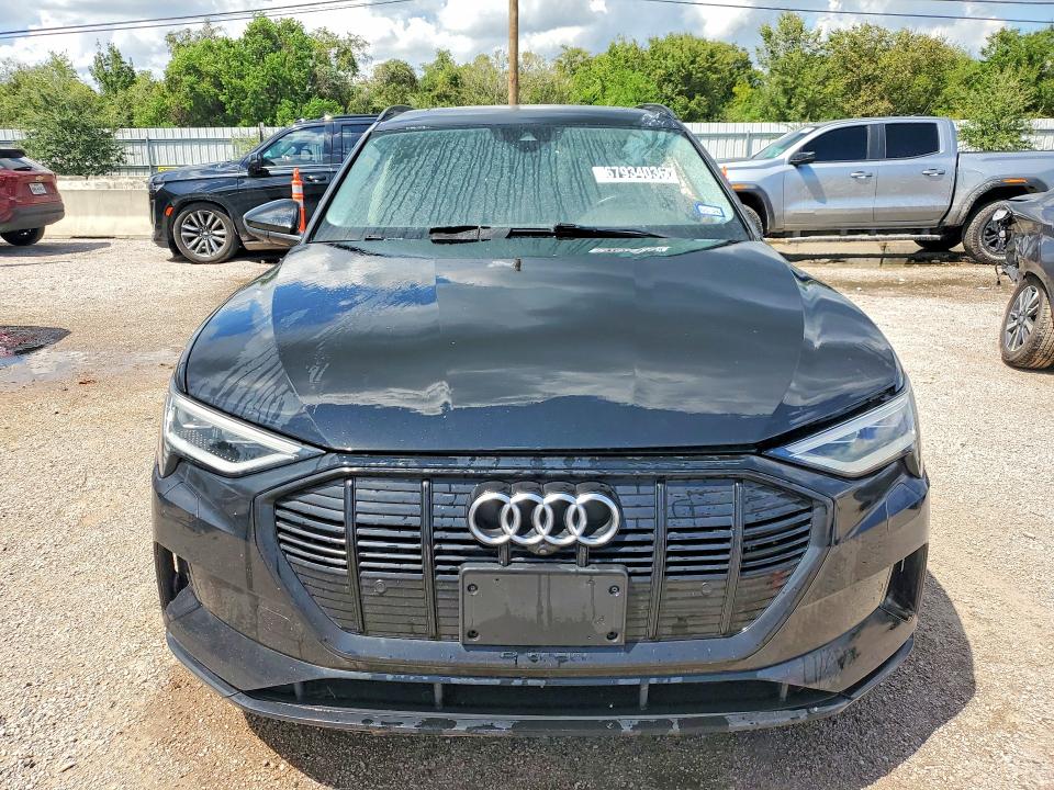 2021 Audi E-tron მანქანა იყიდება აუქციონზე, vin: WA1LABGE8MB020587, აუქციონის ნომერი: 67934036