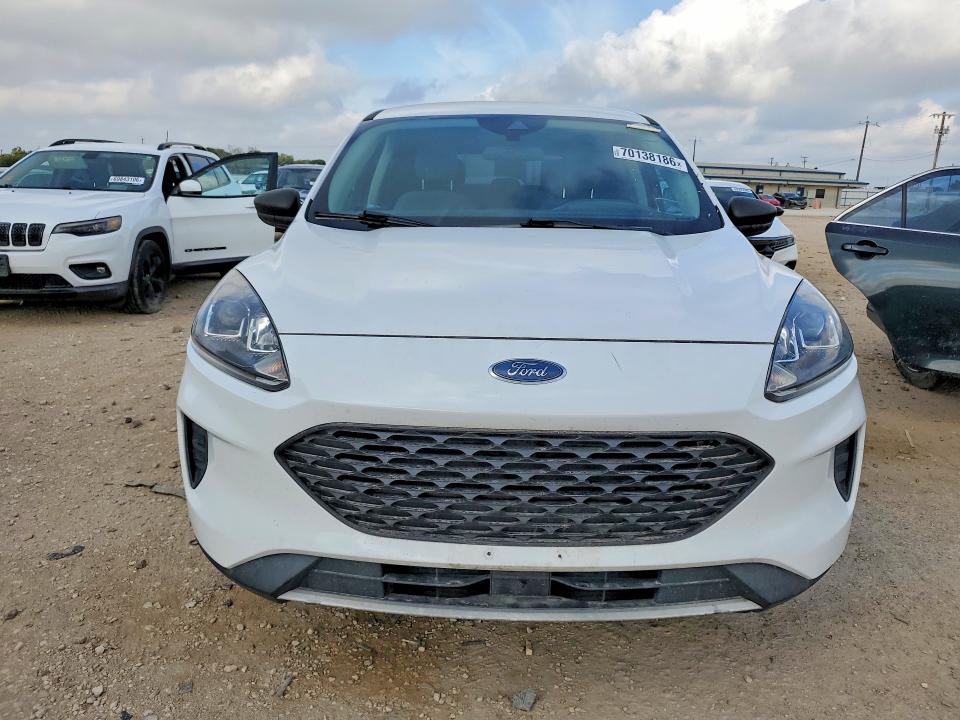Продажа на аукционе авто 2020 Ford Escape, vin: 1FMCU0F60LUC70688, номер лота: 70138186