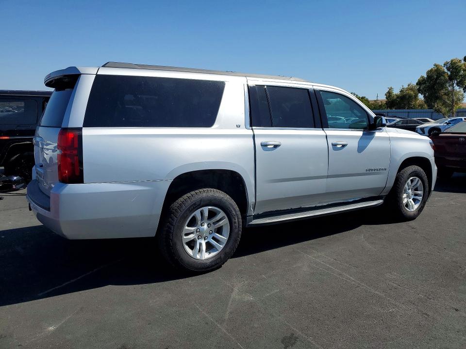 2018 Chevrolet Suburban მანქანა იყიდება აუქციონზე, vin: 1GNSKHKC7JR275118, აუქციონის ნომერი: 70270516