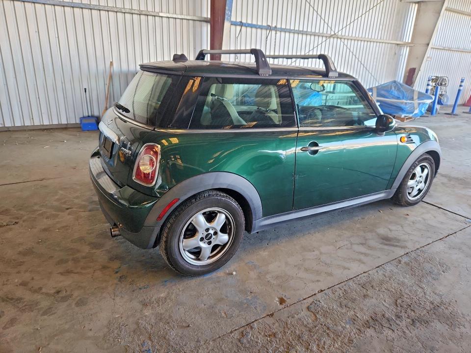 Продаж на аукціоні авто 2011 Mini Cooper, vin: WMWSU3C54BT091407, номер лоту: 69189376