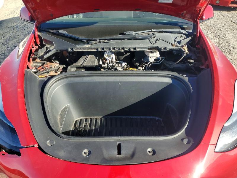 70555156 :رقم المزاد ، 7SAYGDEF6NF352403 vin ، 2022 Tesla Model Y مزاد بيع