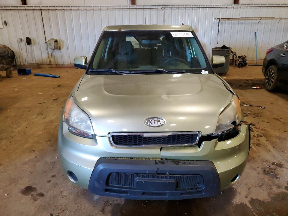 68278136 :رقم المزاد ، KNDJT2A28A7039421 vin ، 2010 Kia Soul مزاد بيع