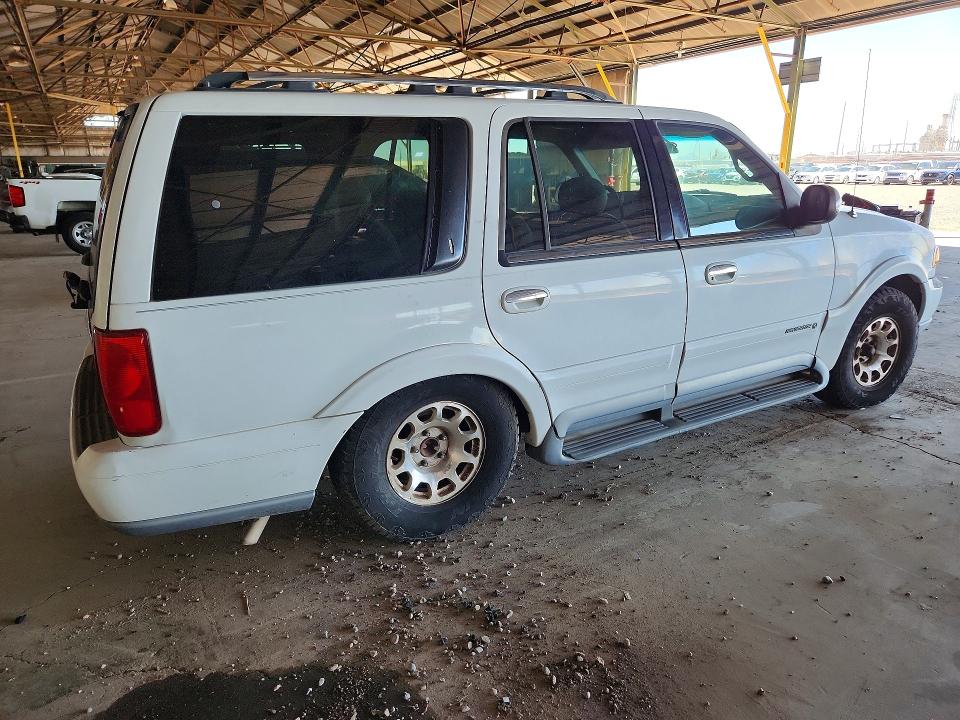 69773196 :رقم المزاد ، 5LMRU27L1WLJ50979 vin ، 1998 Lincoln Navigator مزاد بيع