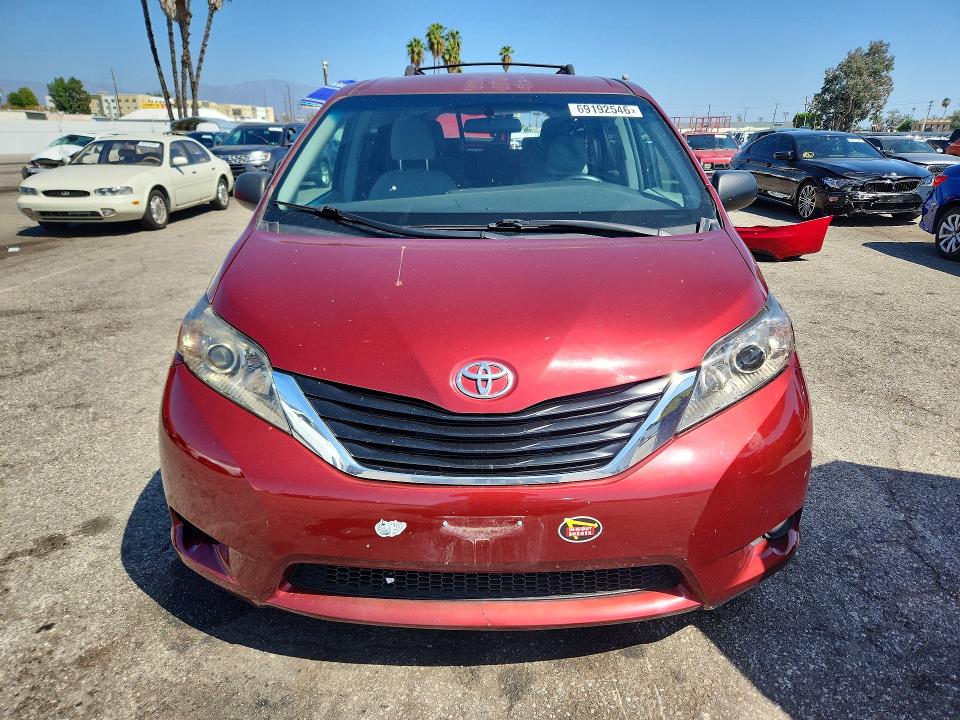 Продаж на аукціоні авто 2015 Toyota Sienna, vin: 5TDZK3DC5FS576342, номер лоту: 69192546