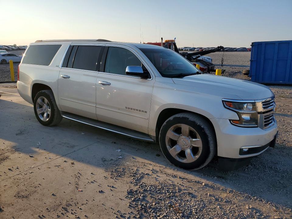 69030296 :رقم المزاد ، 1GNSKKKC4FR269068 vin ، 2015 Chevrolet Suburban مزاد بيع