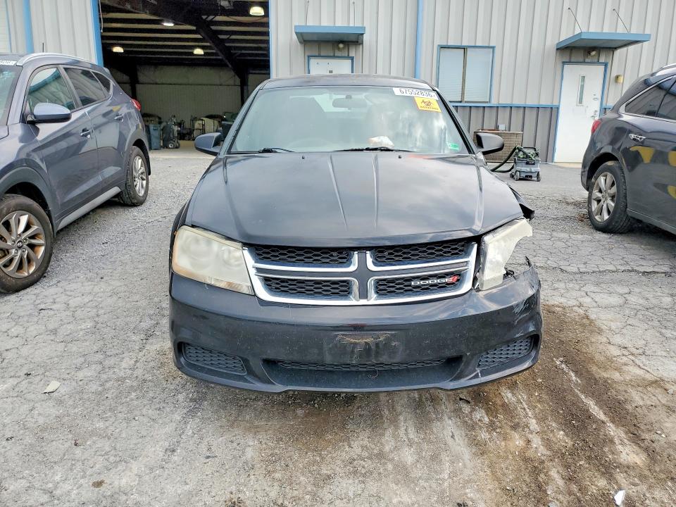 67552836 :رقم المزاد ، 1C3CDZAB0DN552035 vin ، 2013 Dodge Avenger مزاد بيع