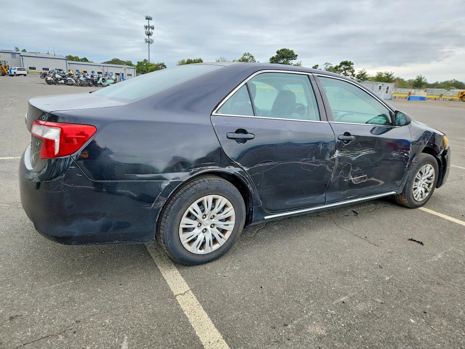 Продаж на аукціоні авто 2014 Toyota Camry, vin: 4T4BF1FK2ER364086, номер лоту: 70668286