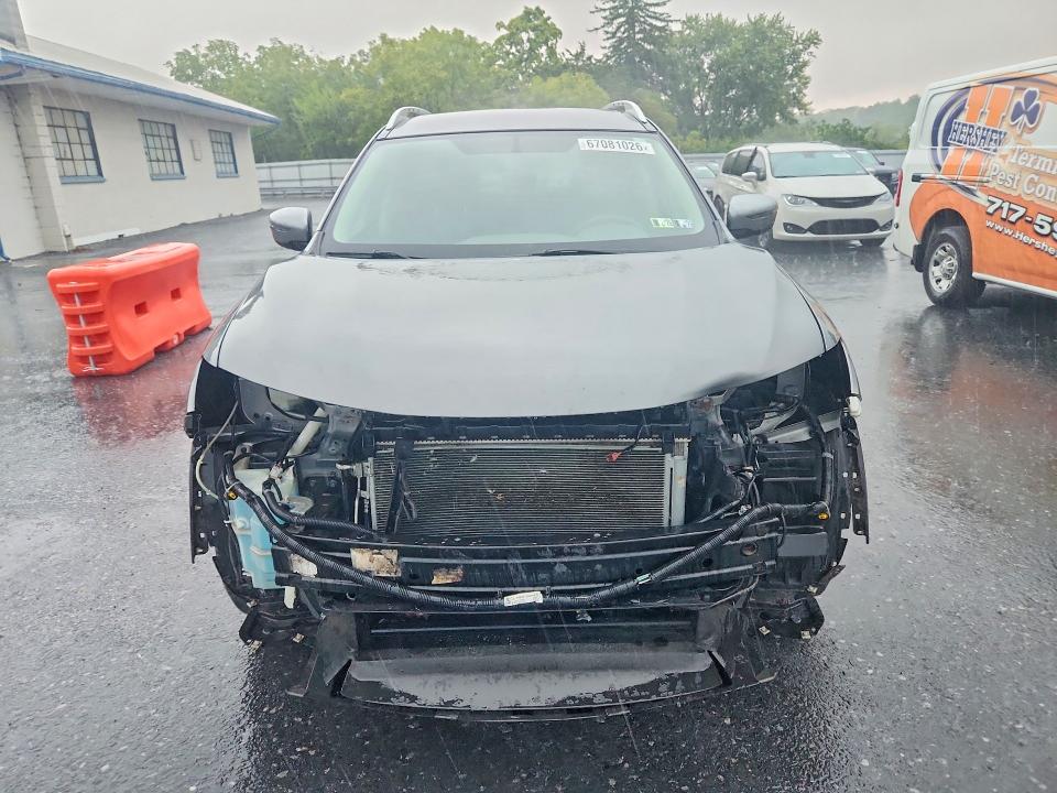 Продаж на аукціоні авто 2018 Nissan Rogue, vin: KNMAT2MV1JP597648, номер лоту: 67081026