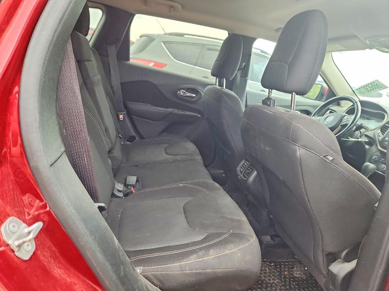 68683076 :رقم المزاد ، 1C4PJLCB9GW208363 vin ، 2016 Jeep Cherokee مزاد بيع