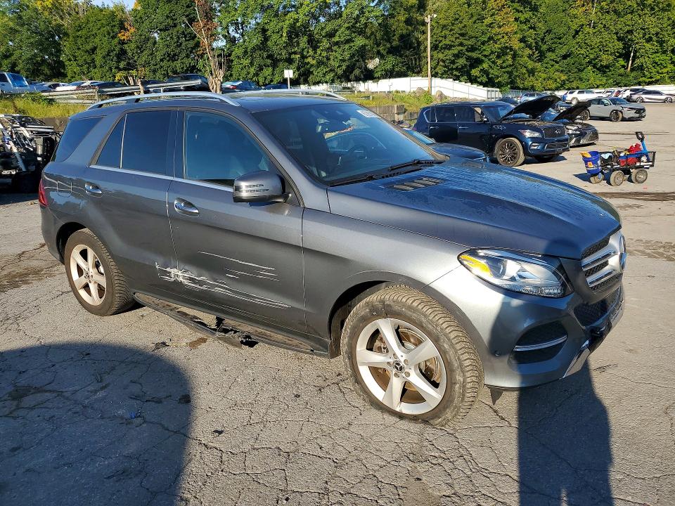 67067276 :رقم المزاد ، 4JGDA5HB5JB085498 vin ، 2018 Mercedes-benz Gle مزاد بيع