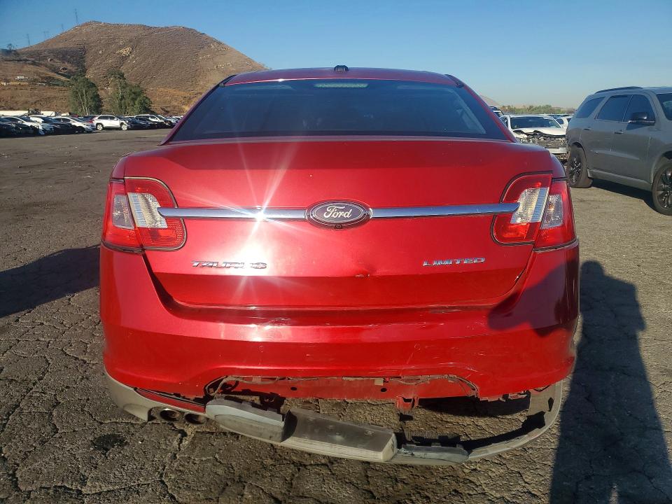 68687446 :رقم المزاد ، 1FAHP2FW2BG104639 vin ، 2011 Ford Taurus مزاد بيع