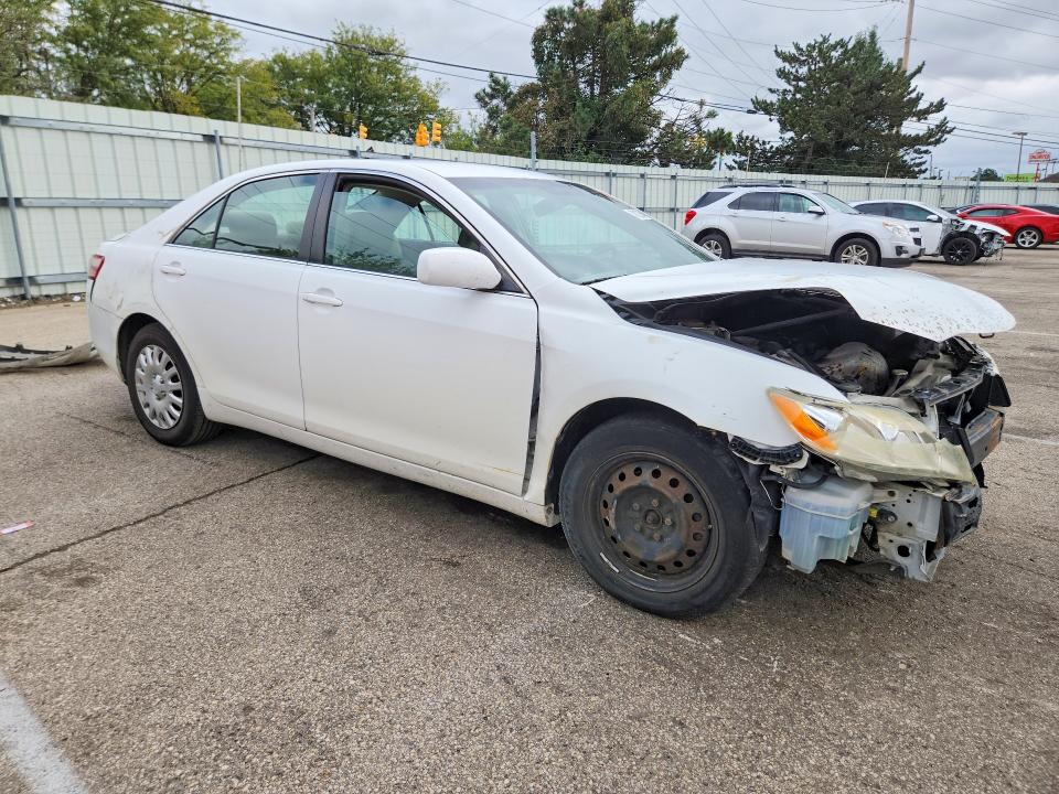 70127546 :رقم المزاد ، 4T1BE46K77U652588 vin ، 2007 Toyota Camry مزاد بيع