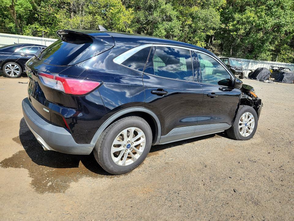 69011836 :رقم المزاد ، 1FMCU0G62LUC05078 vin ، 2020 Ford Escape مزاد بيع