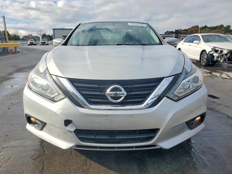 Продаж на аукціоні авто 2018 Nissan Altima, vin: 1N4AL3AP3JC116470, номер лоту: 69930536