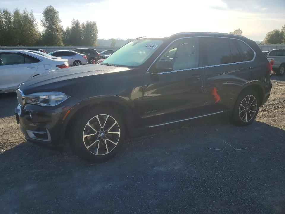 70836446 :رقم المزاد ، 5UXKR0C52F0K71820 vin ، 2015 Bmw X5 مزاد بيع