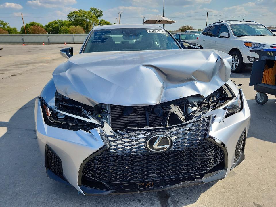 69347116 :رقم المزاد ، JTHGZ1B23M5039553 vin ، 2021 Lexus Is مزاد بيع