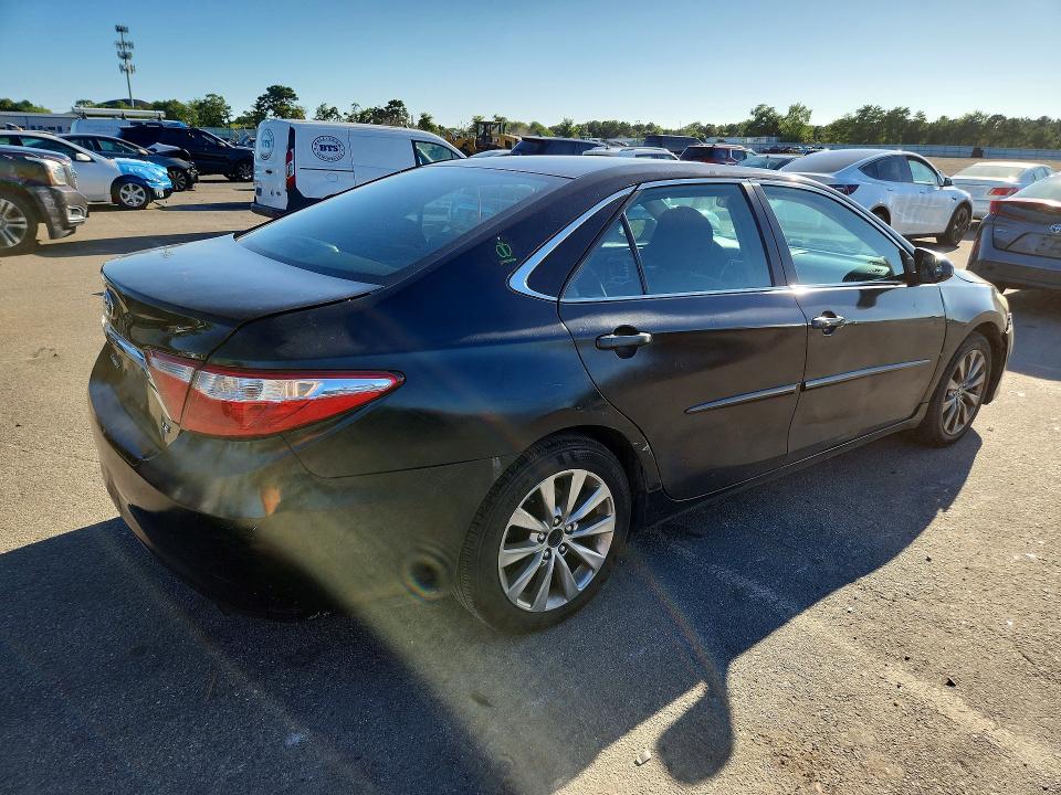 Auction sale of the 2017 Toyota Camry Hybrid, vin: 4T1BD1FK6HU215135, lot number: 69083616
