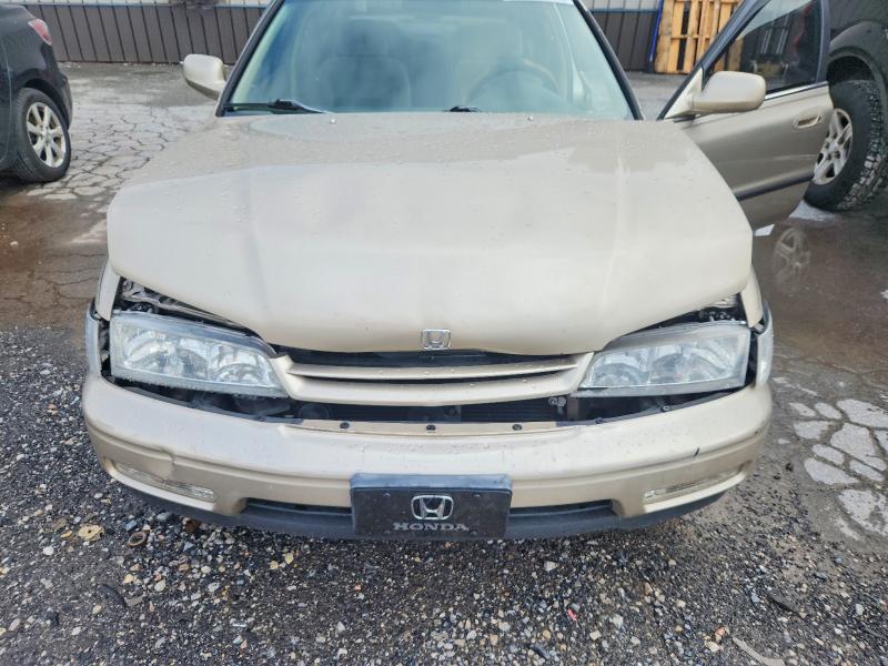 65264836 :رقم المزاد ، 1HGCD5632SA158094 vin ، 1995 Honda Accord مزاد بيع