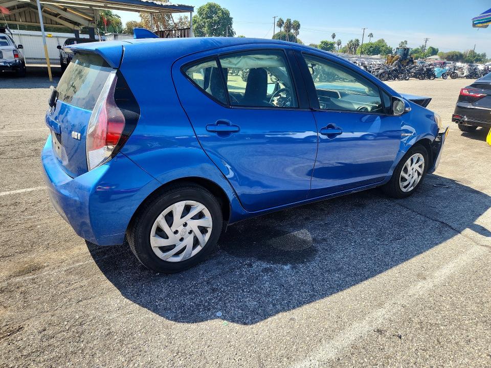 70495596 :رقم المزاد ، JTDKDTB3XF1106352 vin ، 2015 Toyota Prius C مزاد بيع