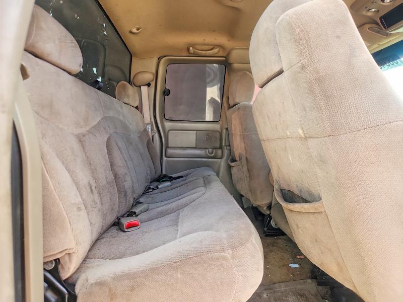 68345526 :رقم المزاد ، 2GTEC19V421117704 vin ، 2002 Gmc New Sierra مزاد بيع