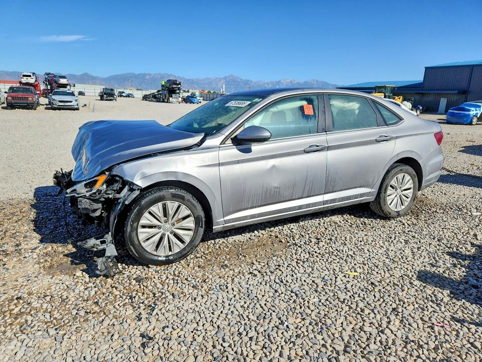 67536686 :رقم المزاد ، 3VWC57BU7KM171526 vin ، 2019 Volkswagen Jetta مزاد بيع