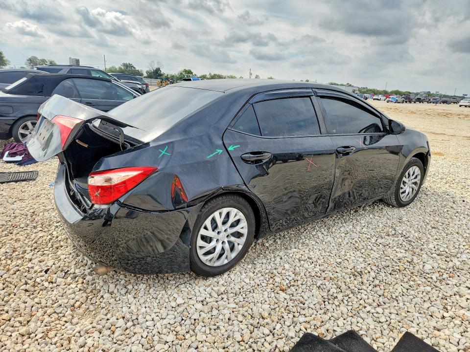 Aukcja sprzedaży 2018 Toyota Corolla, vin: 5YFBURHE9JP751462, numer aukcji: 69854956
