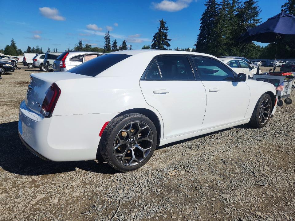Продаж на аукціоні авто 2016 Chrysler 300, vin: 2C3CCABG0GH170535, номер лоту: 71055716