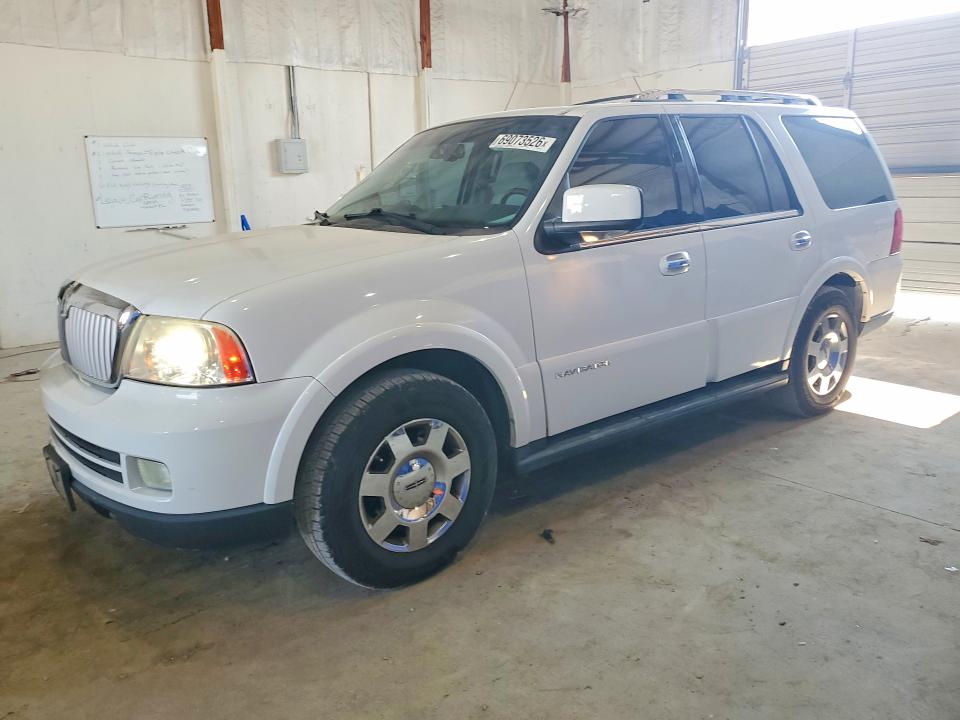 69073526 :رقم المزاد ، 5LMFU27526LJ08048 vin ، 2006 Lincoln Navigator مزاد بيع