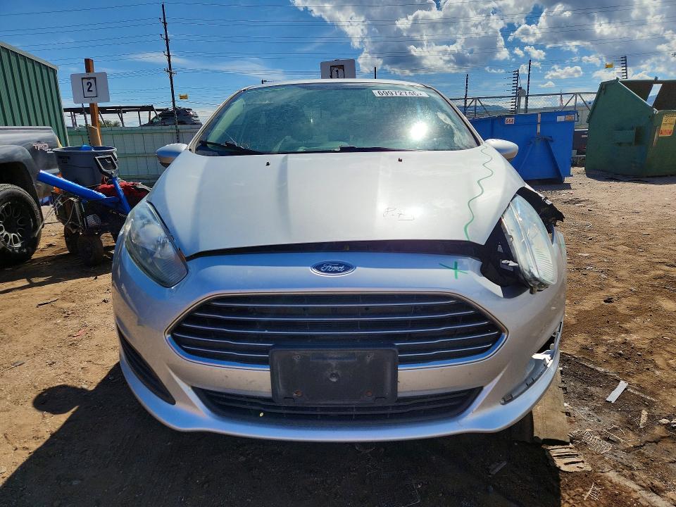 69972746 :رقم المزاد ، 3FADP4BJ0KM119960 vin ، 2019 Ford Fiesta مزاد بيع