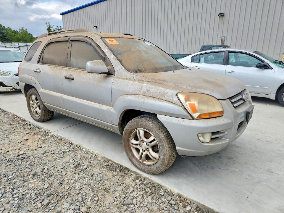 2006 Kia Sportage მანქანა იყიდება აუქციონზე, vin: KNDJF723167228303, აუქციონის ნომერი: 70252026