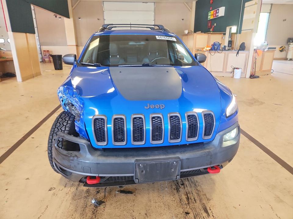 Auction sale of the 2018 Jeep Cherokee, vin: 1C4PJMBBXJD567294, lot number: 68784266
