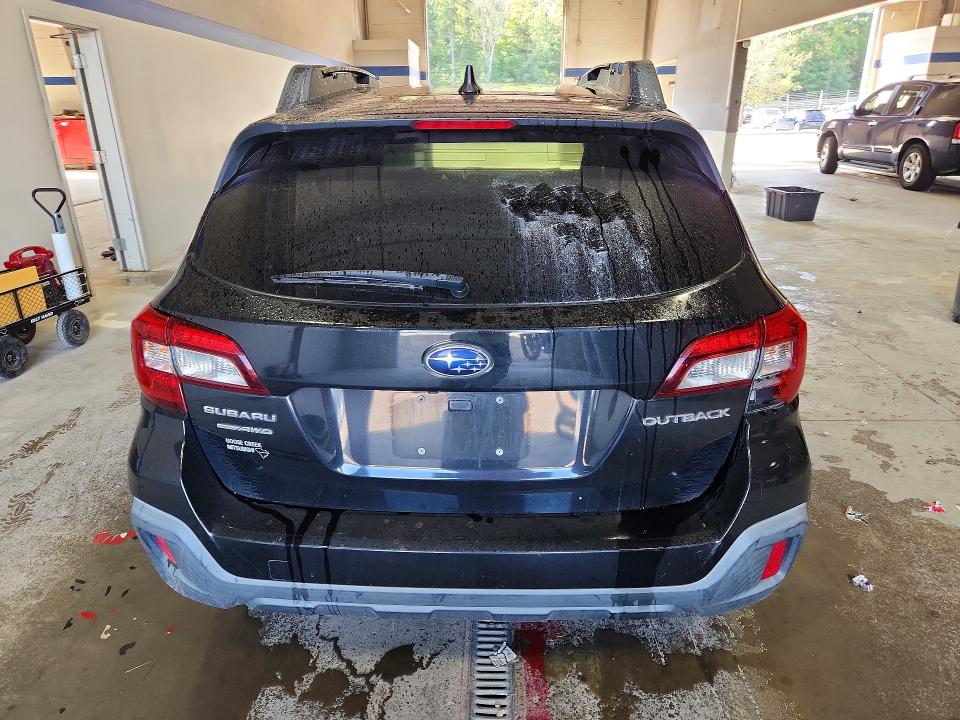 Продаж на аукціоні авто 2018 Subaru Outback, vin: 4S4BSAFC9J3328118, номер лоту: 68152276