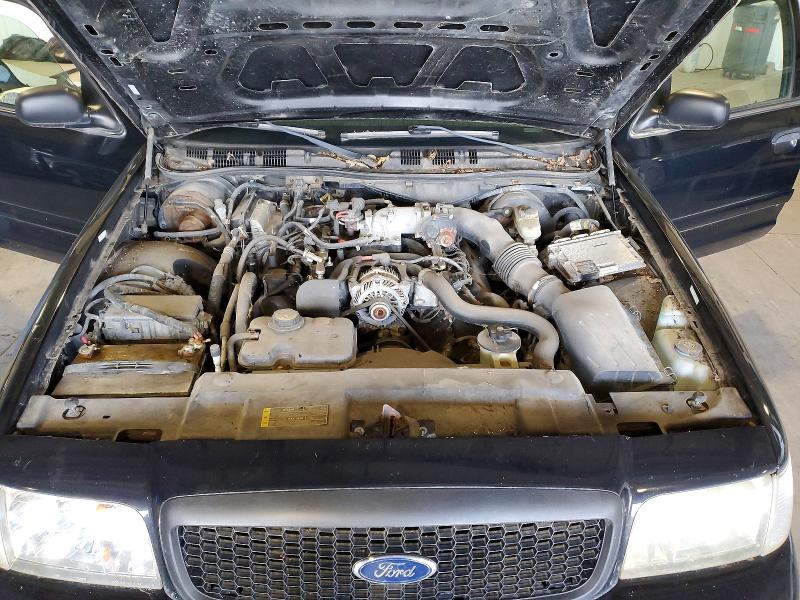 2007 Ford Crown Victoria მანქანა იყიდება აუქციონზე, vin: 2FAHP71W17X160111, აუქციონის ნომერი: 69261856