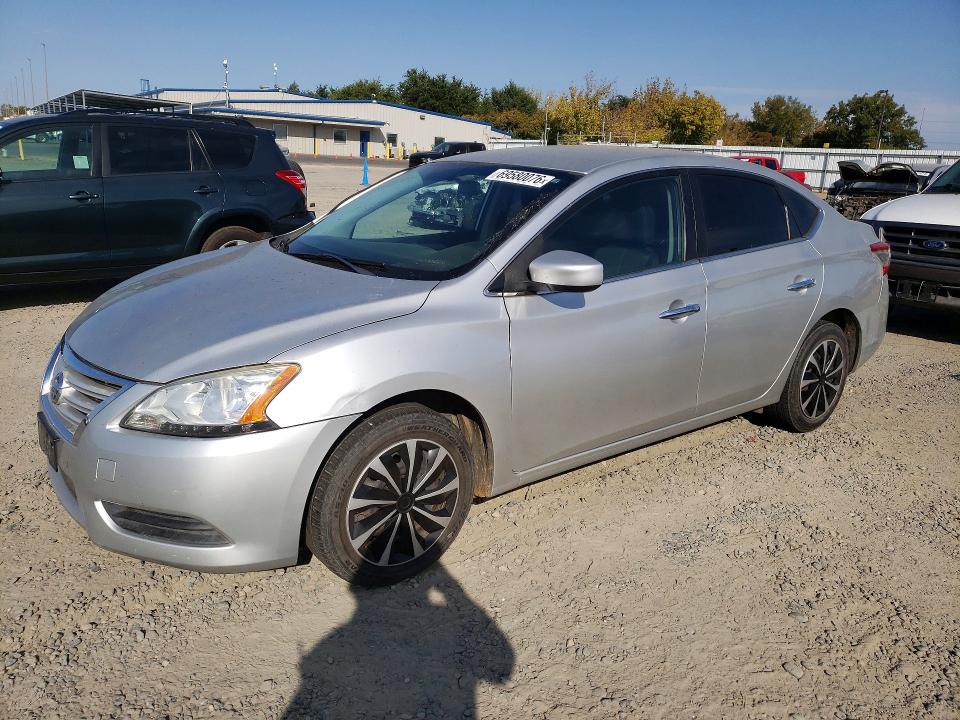 2015 Nissan Sentra მანქანა იყიდება აუქციონზე, vin: 3N1AB7AP2FY250683, აუქციონის ნომერი: 69580076