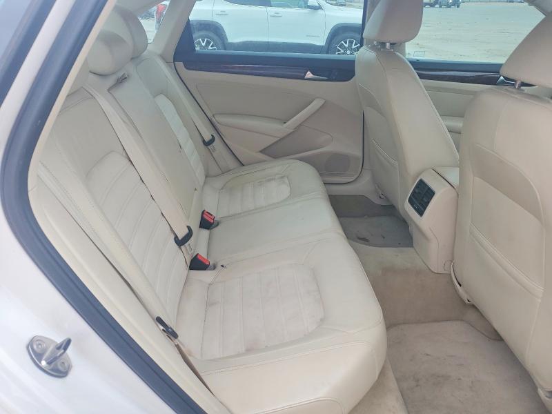 2013 Volkswagen Passat მანქანა იყიდება აუქციონზე, vin: 1VWCN7A30DC128109, აუქციონის ნომერი: 70311376