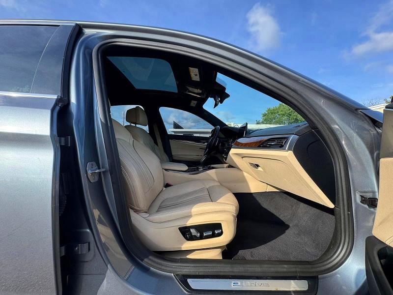 Продаж на аукціоні авто 2018 Bmw 530xe, vin: WBAJB1C50JB083749, номер лоту: 68300096