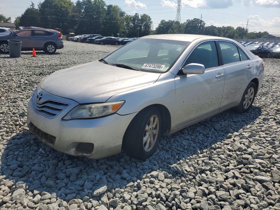 67473286 :رقم المزاد ، 4T1BF3EK9BU631856 vin ، 2011 Toyota Camry مزاد بيع