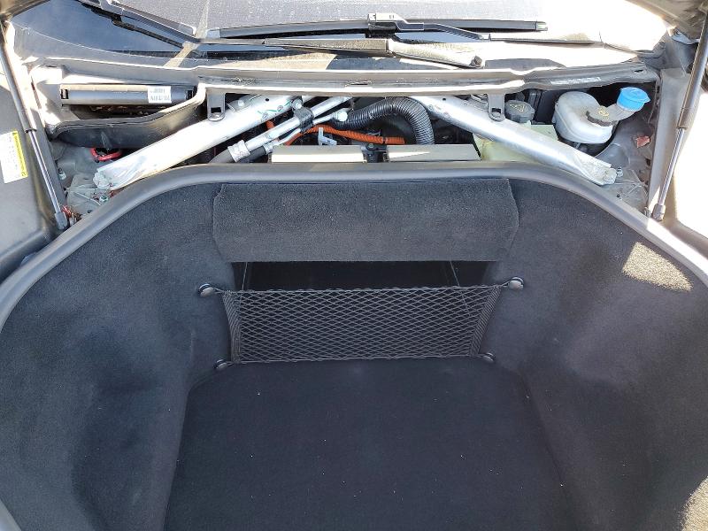 68813216 :رقم المزاد ، 5YJSA1H16EFP66588 vin ، 2014 Tesla Model S مزاد بيع