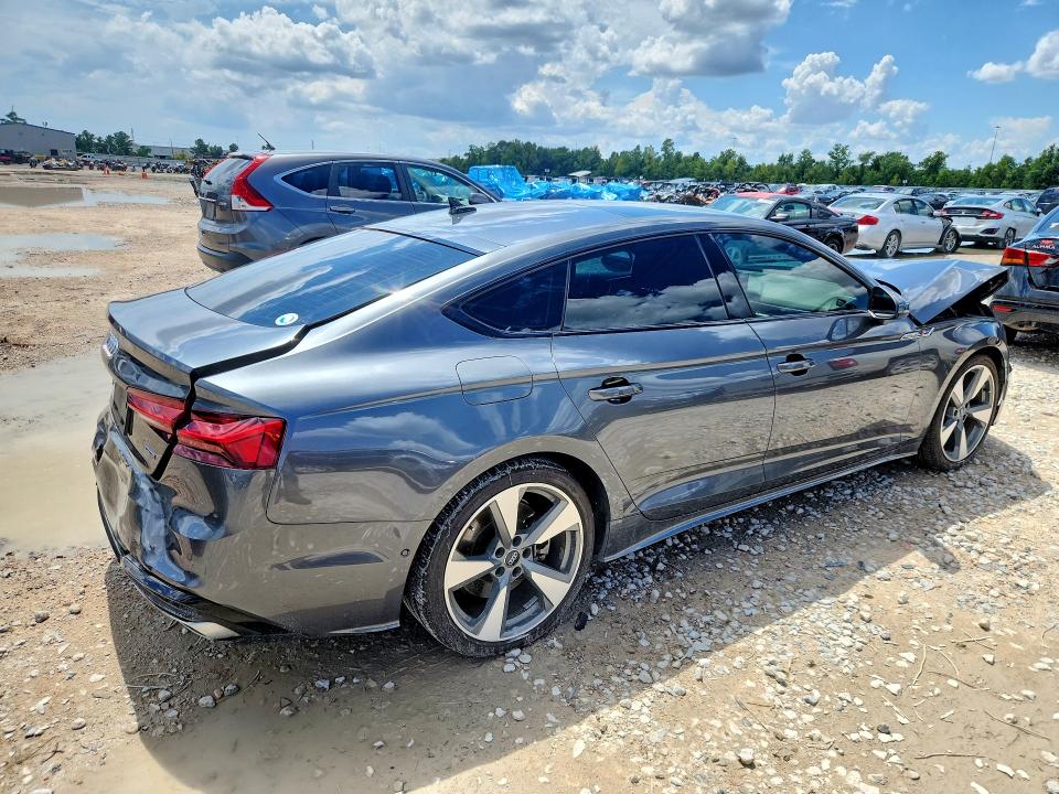68071586 :رقم المزاد ، WAUEACF59MA002527 vin ، 2021 Audi A5 مزاد بيع