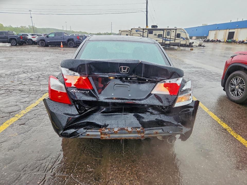 Продаж на аукціоні авто 2015 Honda Accord, vin: 1HGCR2F33FA156201, номер лоту: 67845536