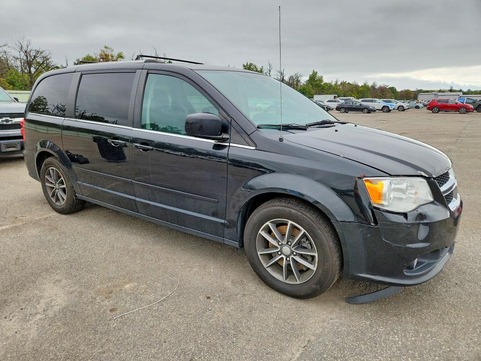 2017 Dodge Grand Caravan მანქანა იყიდება აუქციონზე, vin: 2C4RDGCG4HR699132, აუქციონის ნომერი: 71200356