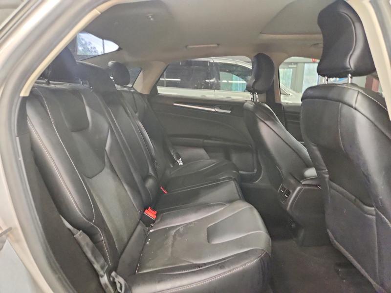 70507056 :رقم المزاد ، 3FA6P0SU9KR157394 vin ، 2019 Ford Fusion مزاد بيع