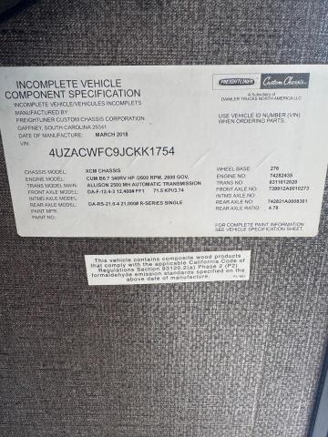 69821846 :رقم المزاد ، 4UZACWFC9JCKK1754 vin ، 2018 Freightliner Chassis مزاد بيع