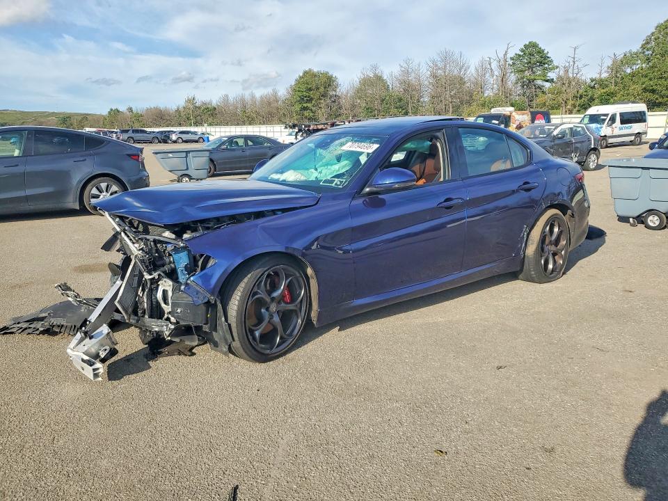 Auction sale of the 2017 Alfa Romeo Giulia, vin: ZARFAEEN5H7548156, lot number: 70794696