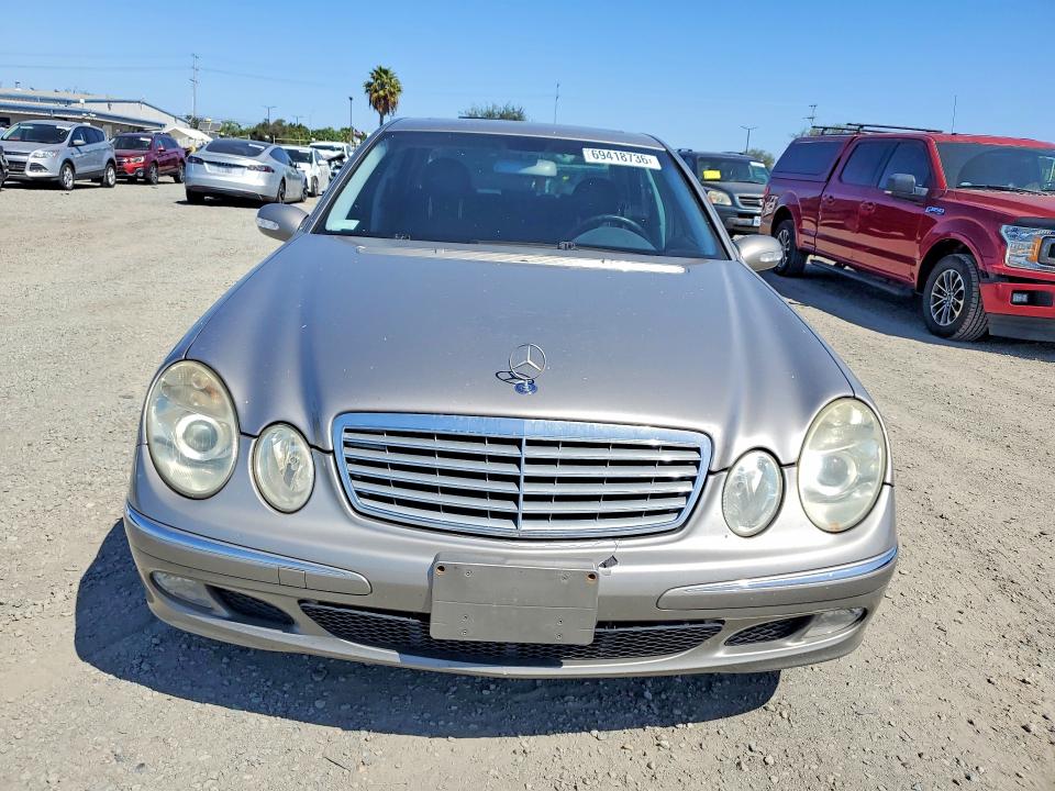2003 Mercedes-benz E მანქანა იყიდება აუქციონზე, vin: WDBUF65J53A333554, აუქციონის ნომერი: 69418736