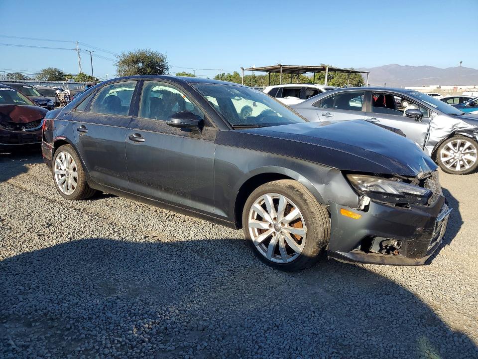 Продаж на аукціоні авто 2017 Audi A4, vin: WAUGMAF41HA078647, номер лоту: 67330116