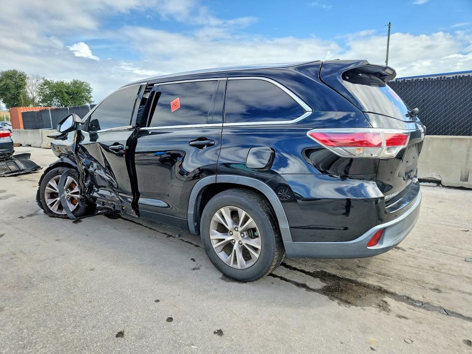 2015 Toyota Highlander მანქანა იყიდება აუქციონზე, vin: 5TDKKRFHXFS056375, აუქციონის ნომერი: 69607146