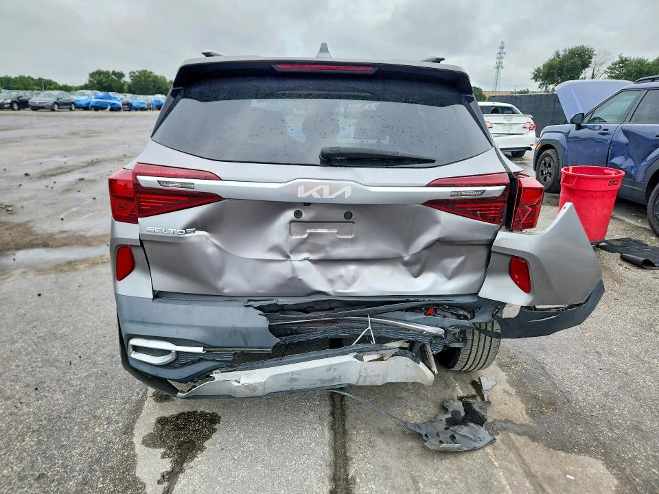 67715776 :رقم المزاد ، KNDEU2AA7N7302591 vin ، 2022 Kia Seltos مزاد بيع
