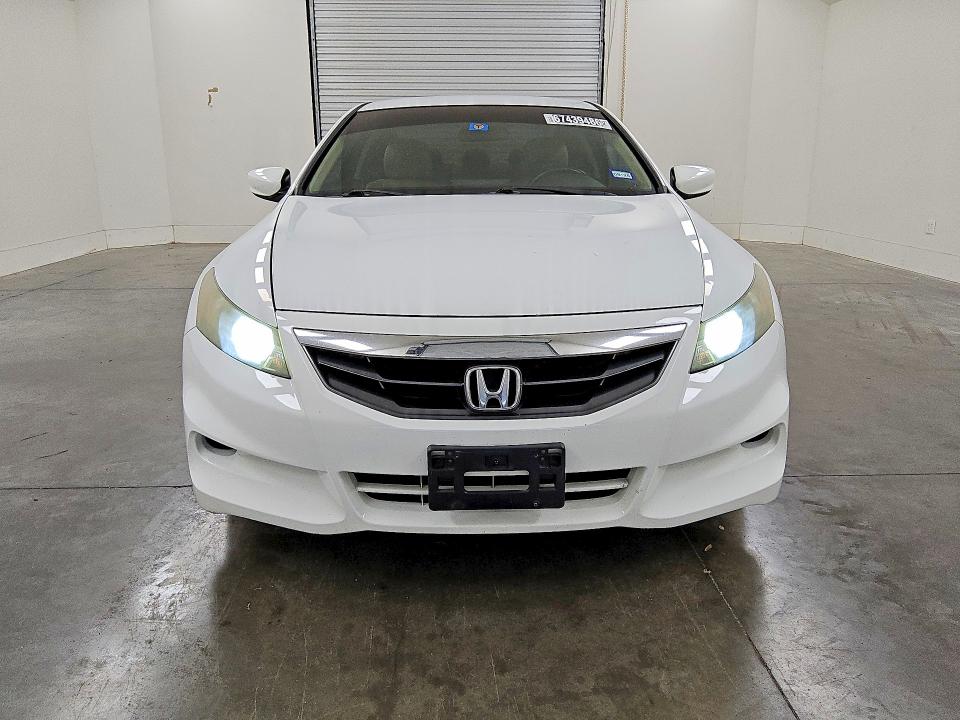 67439486 :رقم المزاد ، 1HGCS1B37BA006431 vin ، 2011 Honda Accord مزاد بيع